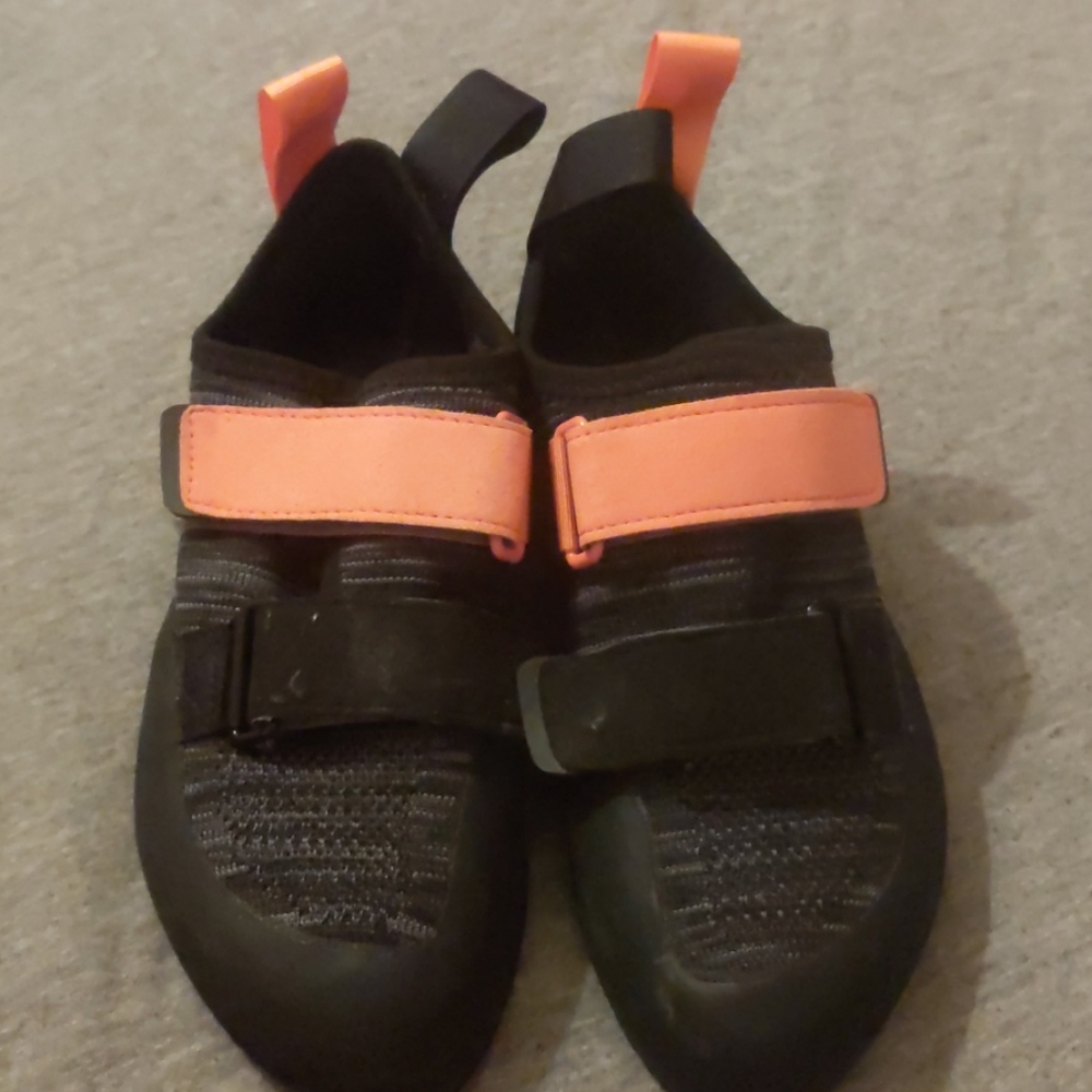 Black Diamond Momentum Climbing Shoes- womens